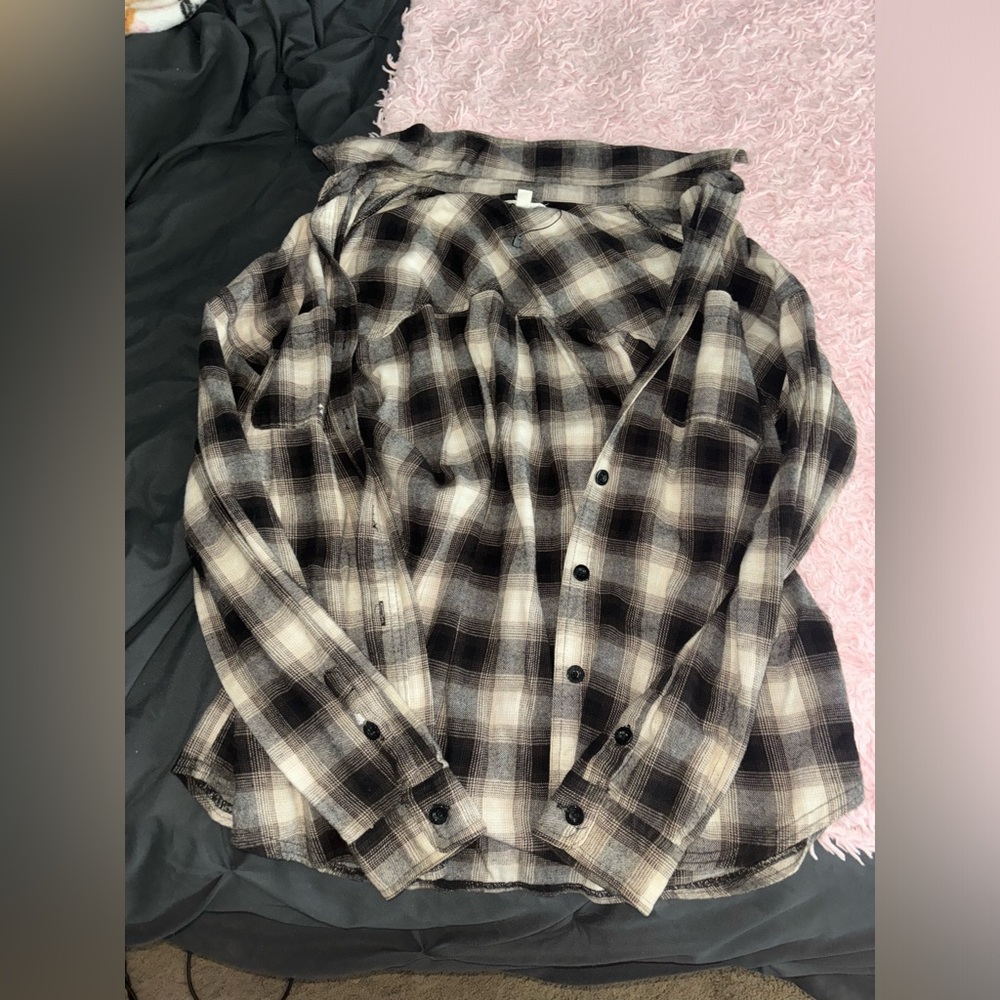 Garage Plaid Button up Flannel Size L